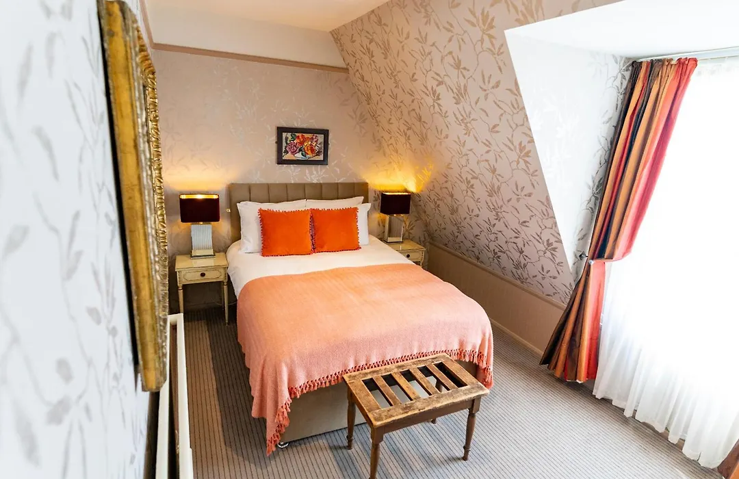 Brooks Guesthouse-1