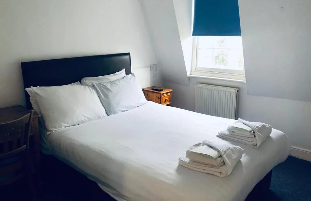 Parade Hotel Bath-1