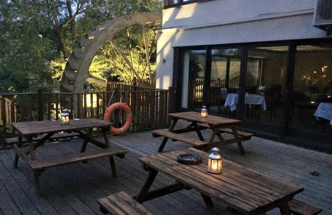 Old Mill Hotel&Lodge-1