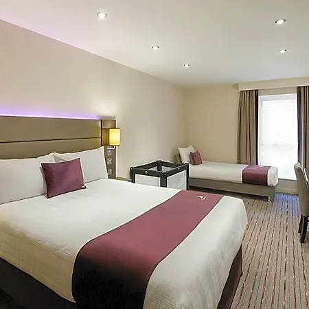 Premier Inn Bath City Centre-3