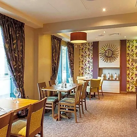 Premier Inn Bath City Centre-2