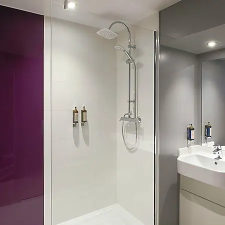 Premier Inn Bath City Centre-2