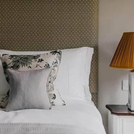 Tyndall Villa Boutique B&B-3