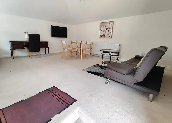 Hotels in BathWentworth House - Free Parking