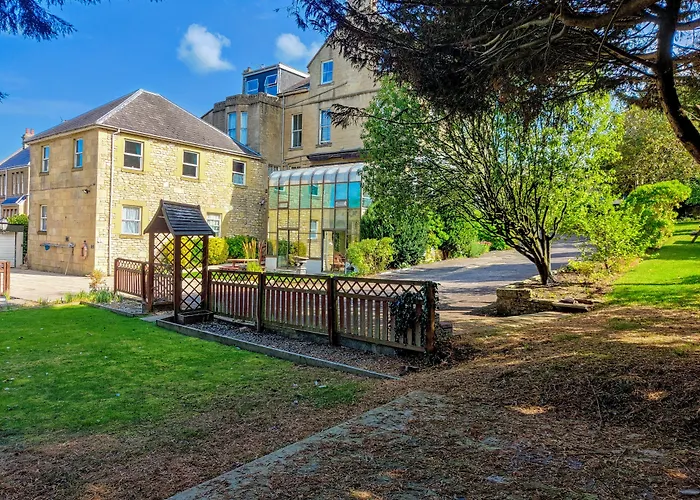 Hotels in BathWentworth House - Free Parking
